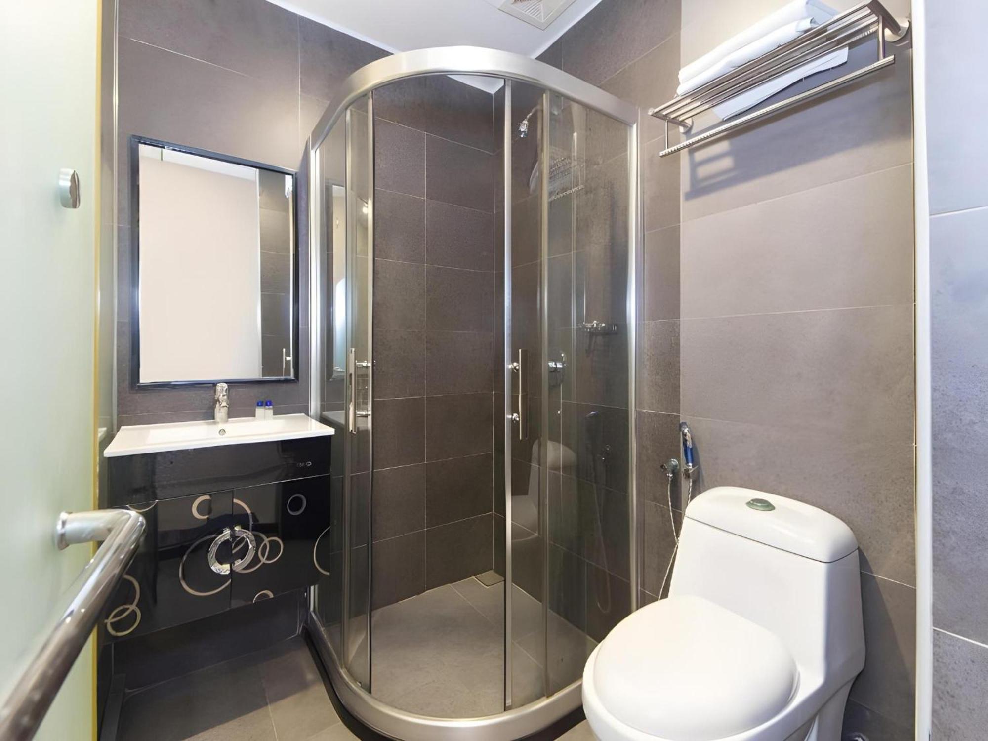 Super Oyo 340 Comfort Hotel Kampong Batu Belah Zewnętrze zdjęcie