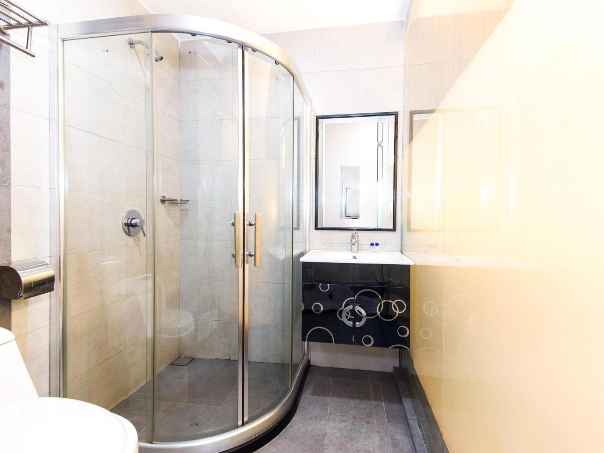 Super Oyo 340 Comfort Hotel Kampong Batu Belah Zewnętrze zdjęcie
