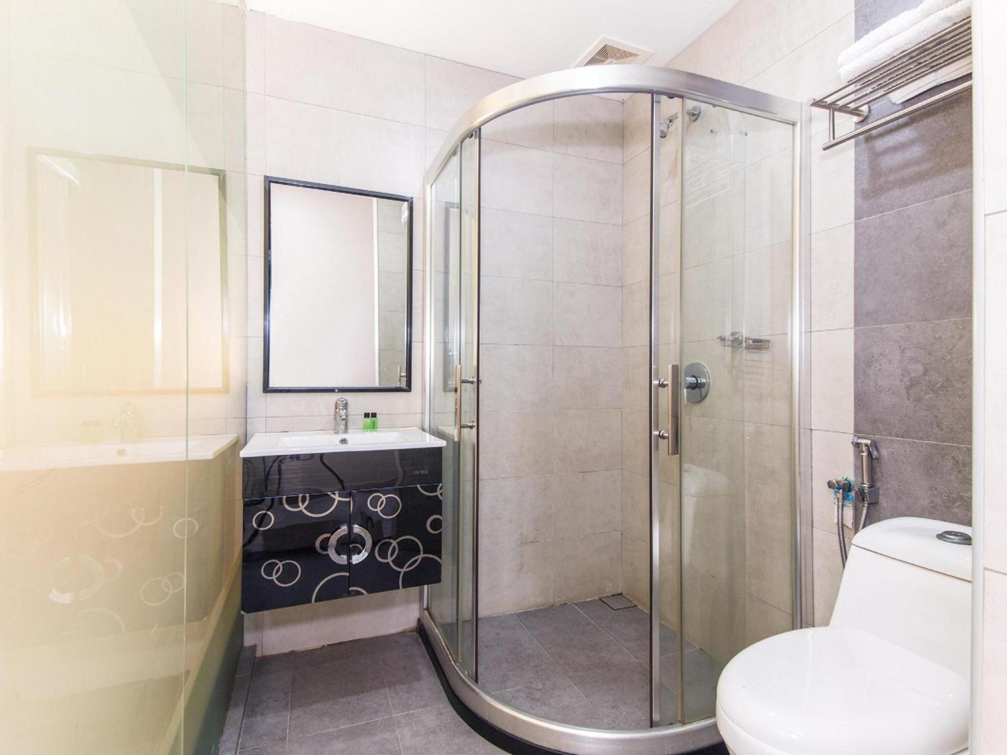 Super Oyo 340 Comfort Hotel Kampong Batu Belah Zewnętrze zdjęcie