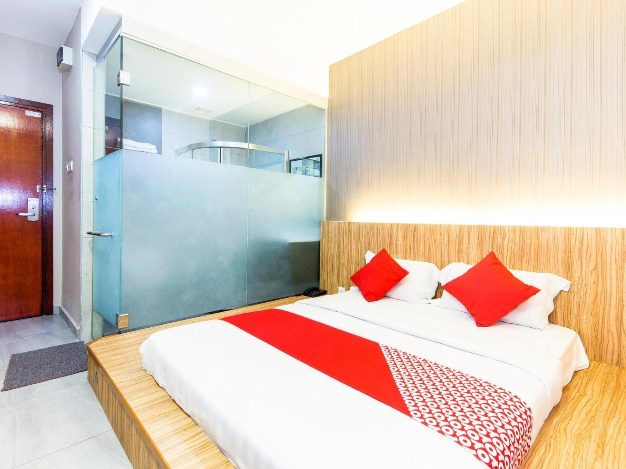 Super Oyo 340 Comfort Hotel Kampong Batu Belah Zewnętrze zdjęcie