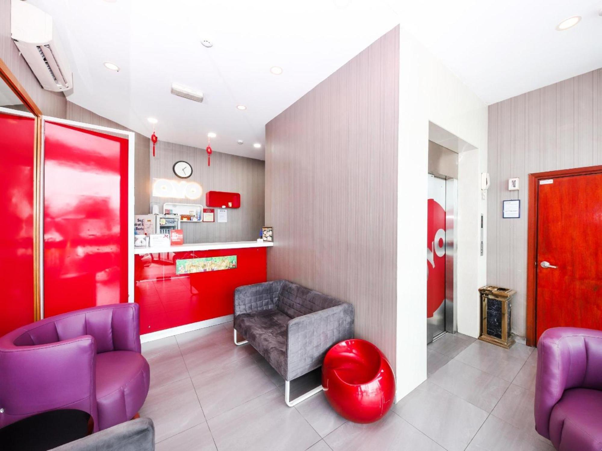 Super Oyo 340 Comfort Hotel Kampong Batu Belah Zewnętrze zdjęcie