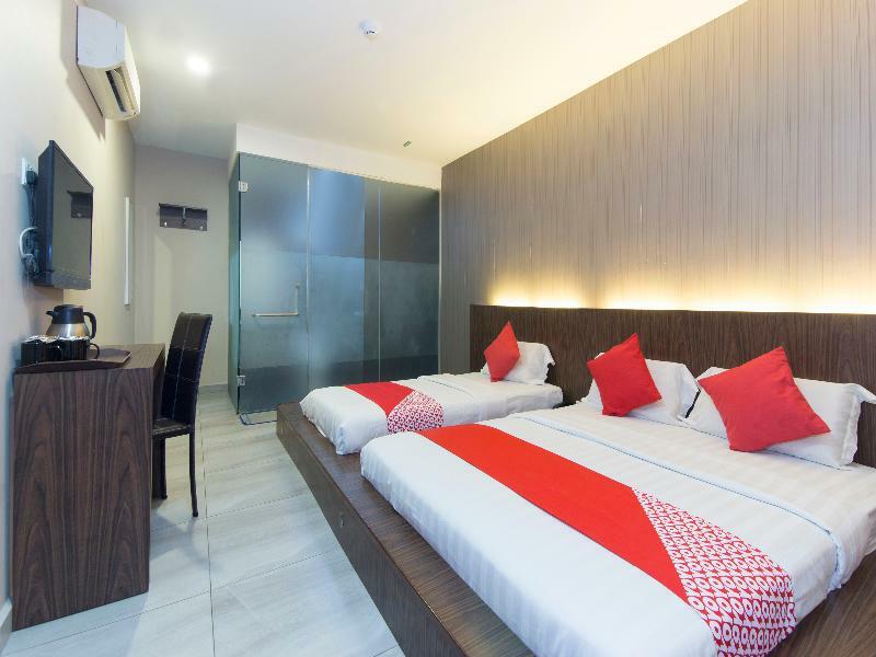Super Oyo 340 Comfort Hotel Kampong Batu Belah Zewnętrze zdjęcie
